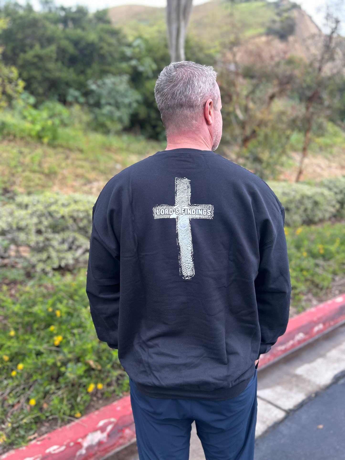 LF Classic Cross Sweatshirt- Black