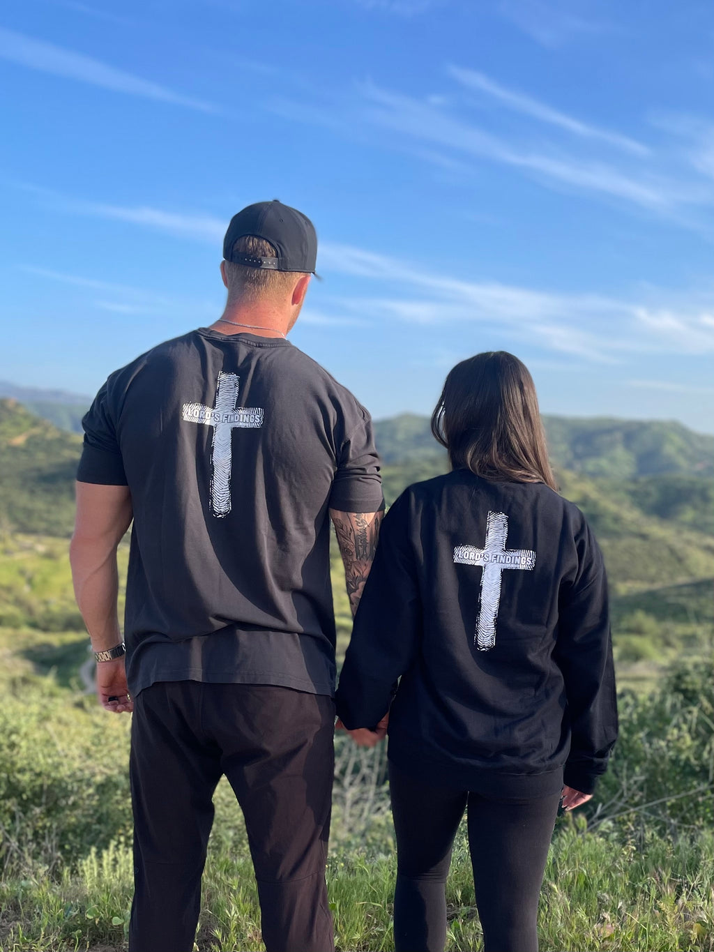 LF Classic Cross Sweatshirt- Black