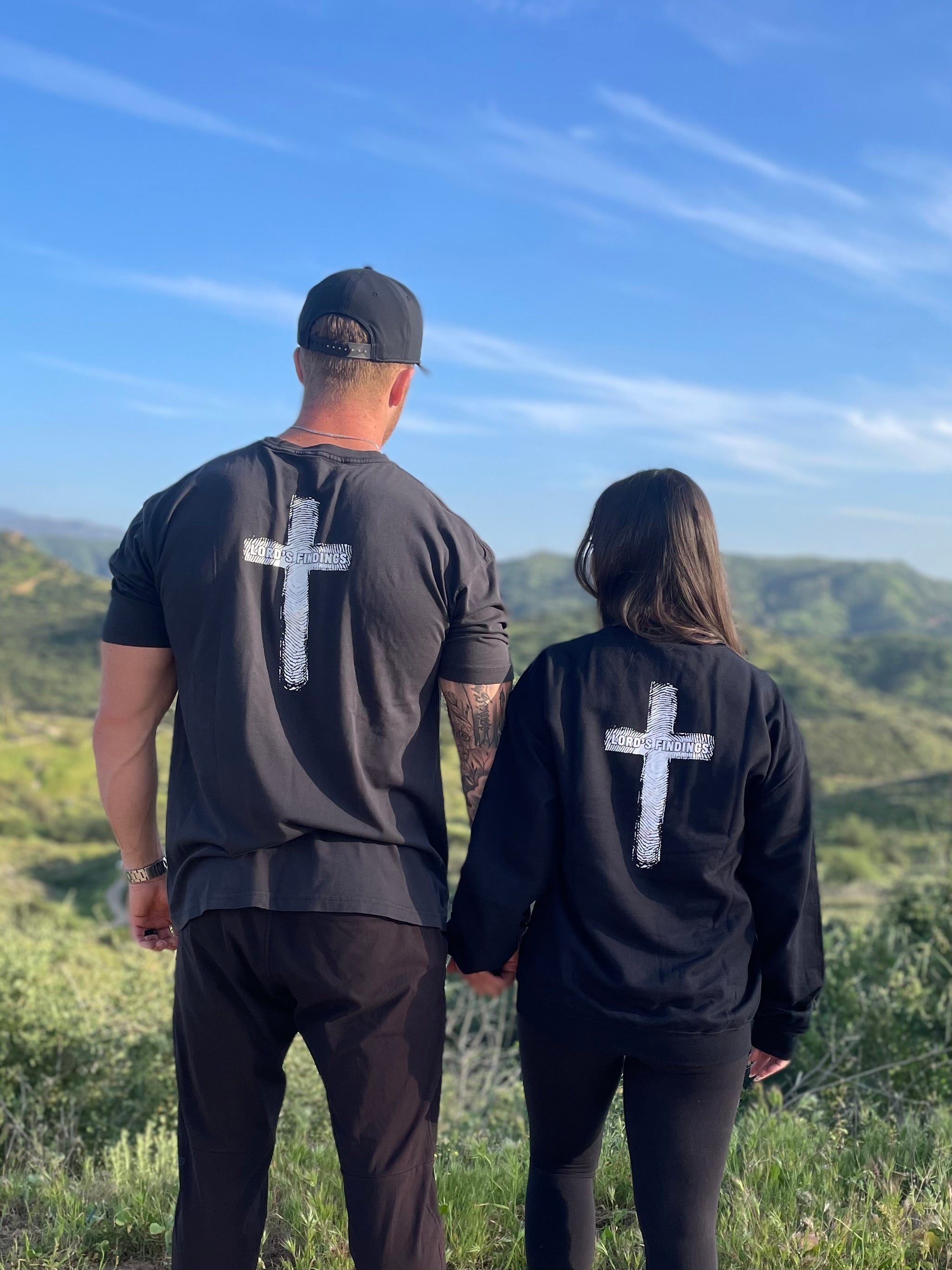 LF Classic Cross Sweatshirt- Black