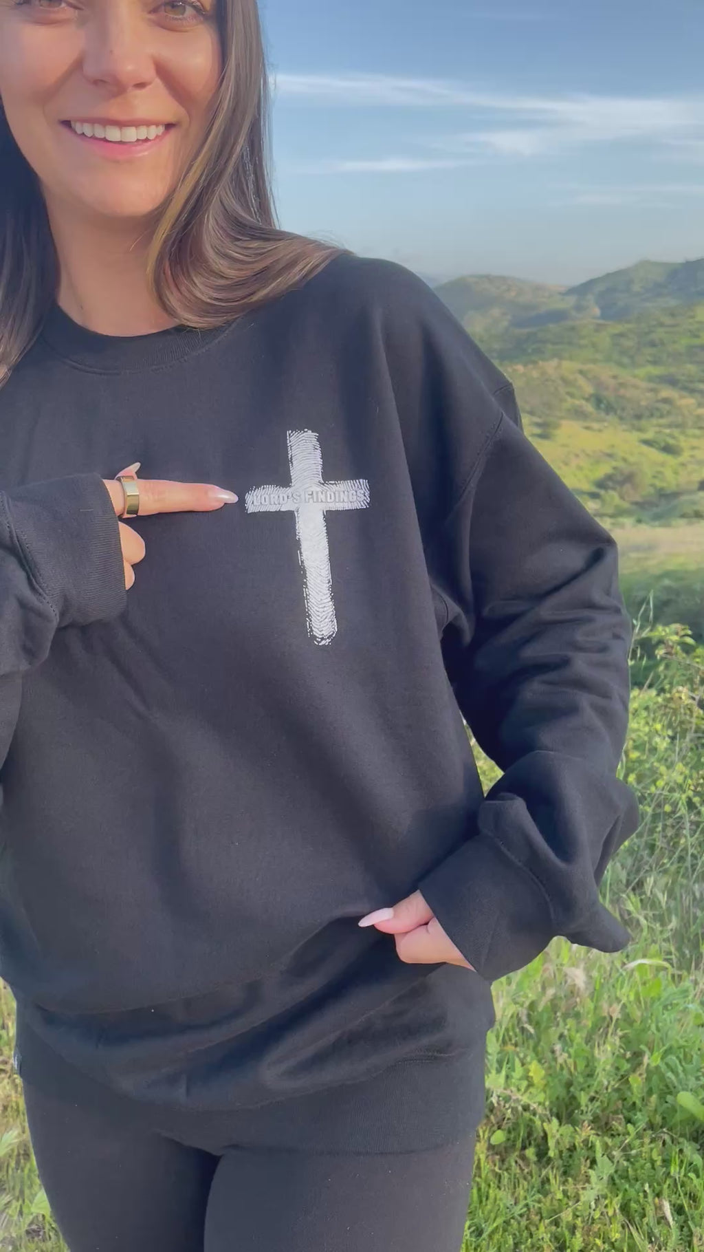 LF Classic Cross Sweatshirt- Black
